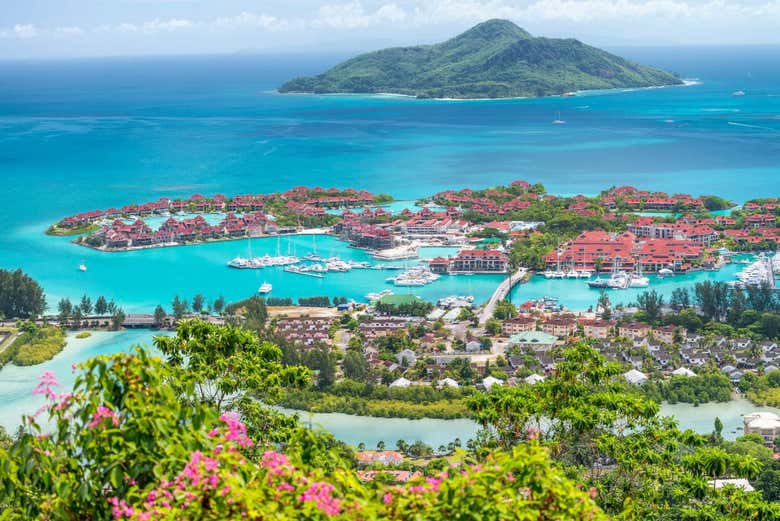 Parque Marino de Sainte-Anne desde Mahé