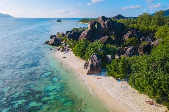 Excursión a la isla La Digue